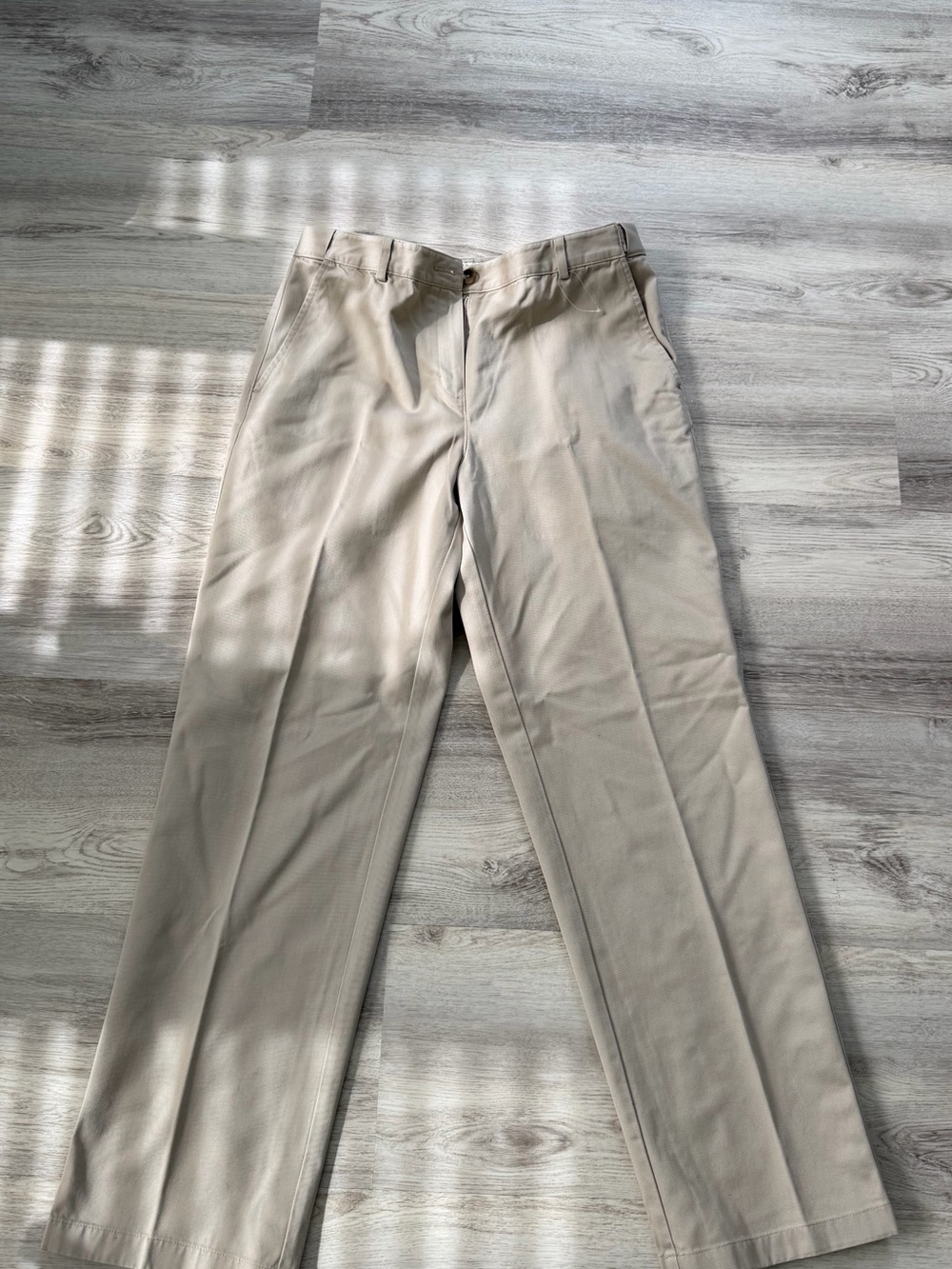 L.L. Bean Straight Leg Pants in Beige size 8